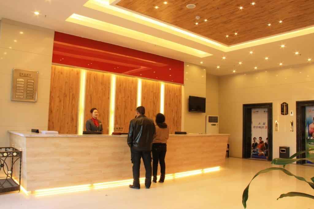 Zhou Wang Cheng Hotel Луоян Екстериор снимка