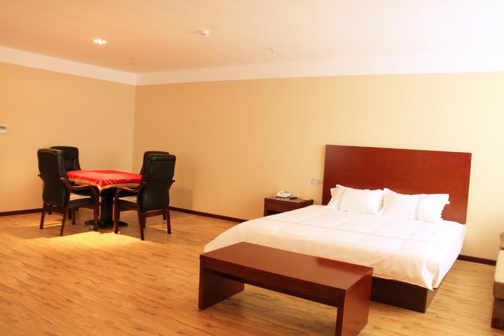 Zhou Wang Cheng Hotel Луоян Екстериор снимка